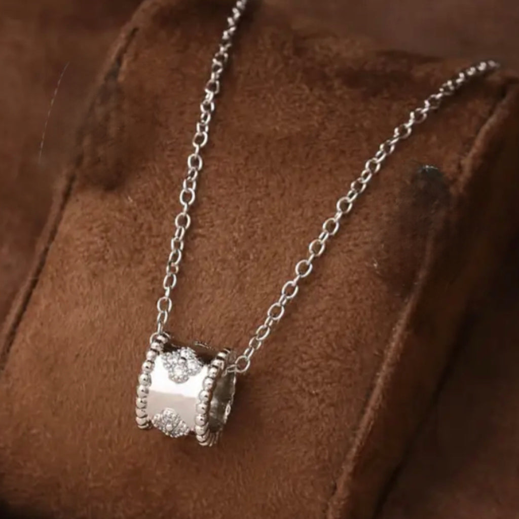18K Gold Clovers Barrel Pendant Necklace - Gold and Silver