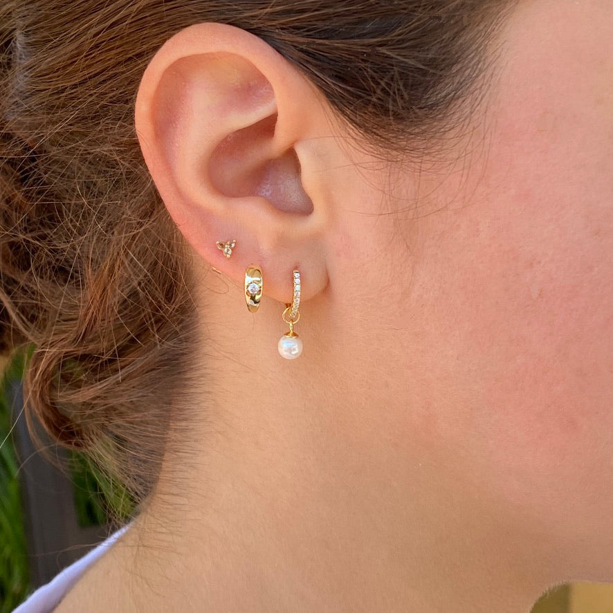 Mini Pearl Dangling Huggie Earrings - Gold