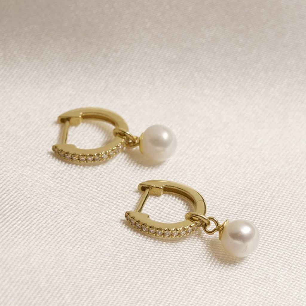 Mini Pearl Dangling Huggie Earrings - Gold