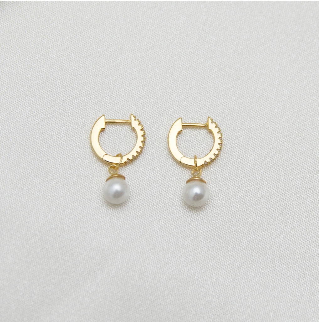 Mini Pearl Dangling Huggie Earrings - Gold