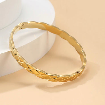 Cross check pattern Bangle Bracelet - 18K Gold Plated