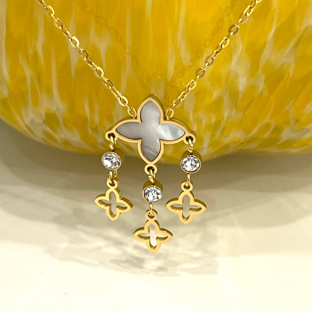 New Stainless Steel Necklaces Zircon Shell Four-leaf Clover Double