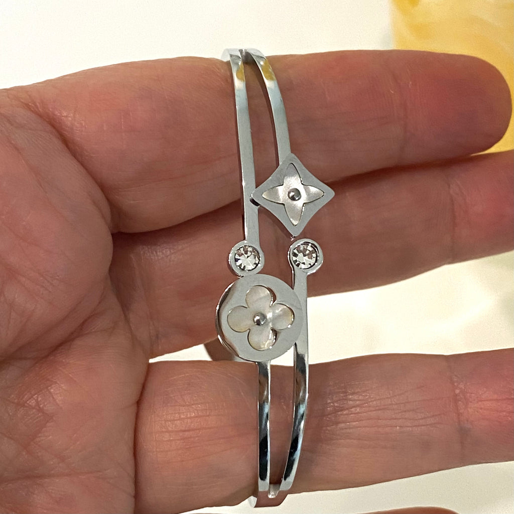 Four Leaf Clover Titanium Steel Bangle Bracelet - Gold and Silver – Balara  Jewelry