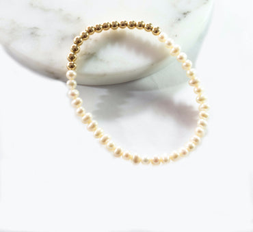 Freshwater Pearls Stretch Bracelet - Gold