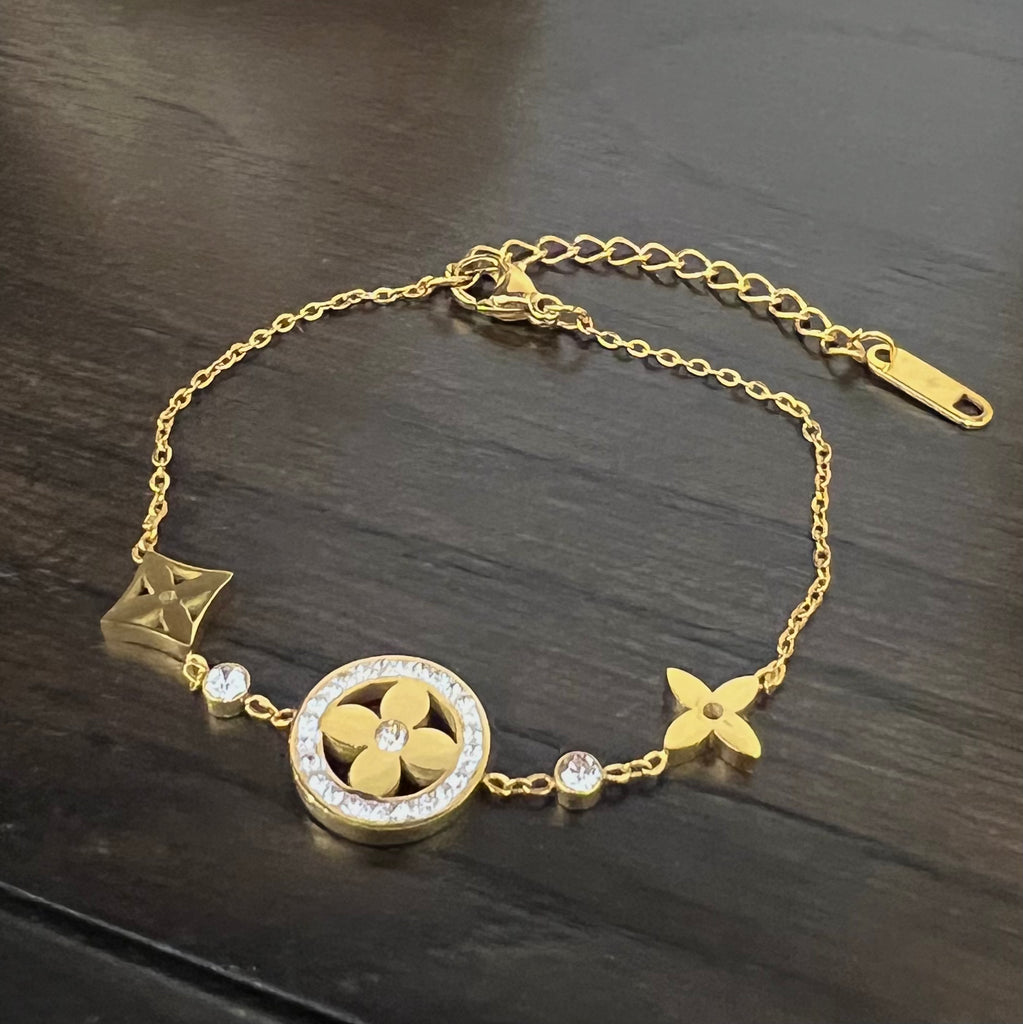 CZ Design Clover Chain Bracelet - Gold