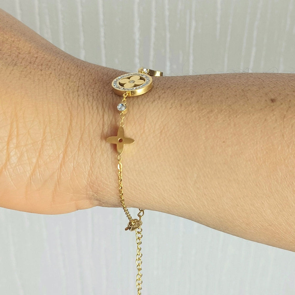 CZ Design Clover Chain Bracelet - Gold